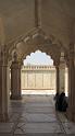 India_RedFort_Agra_20100425_046
